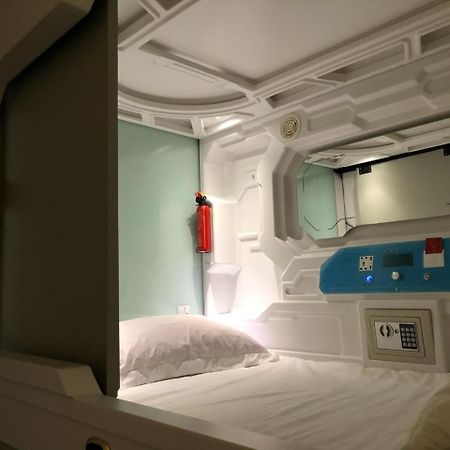 Хостел Oh My Pods Сінгапур Екстер'єр фото